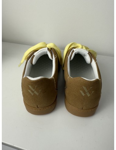 Baskets Aura  Vanessa Wu